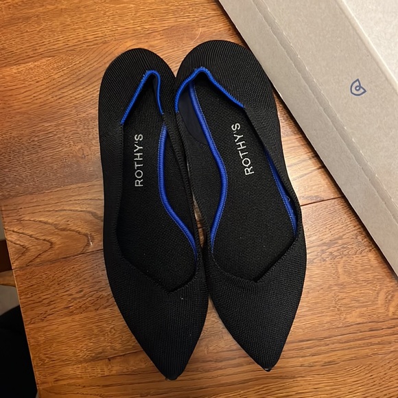 Women’s Rothy’s Black Flat - Picture 3 of 3